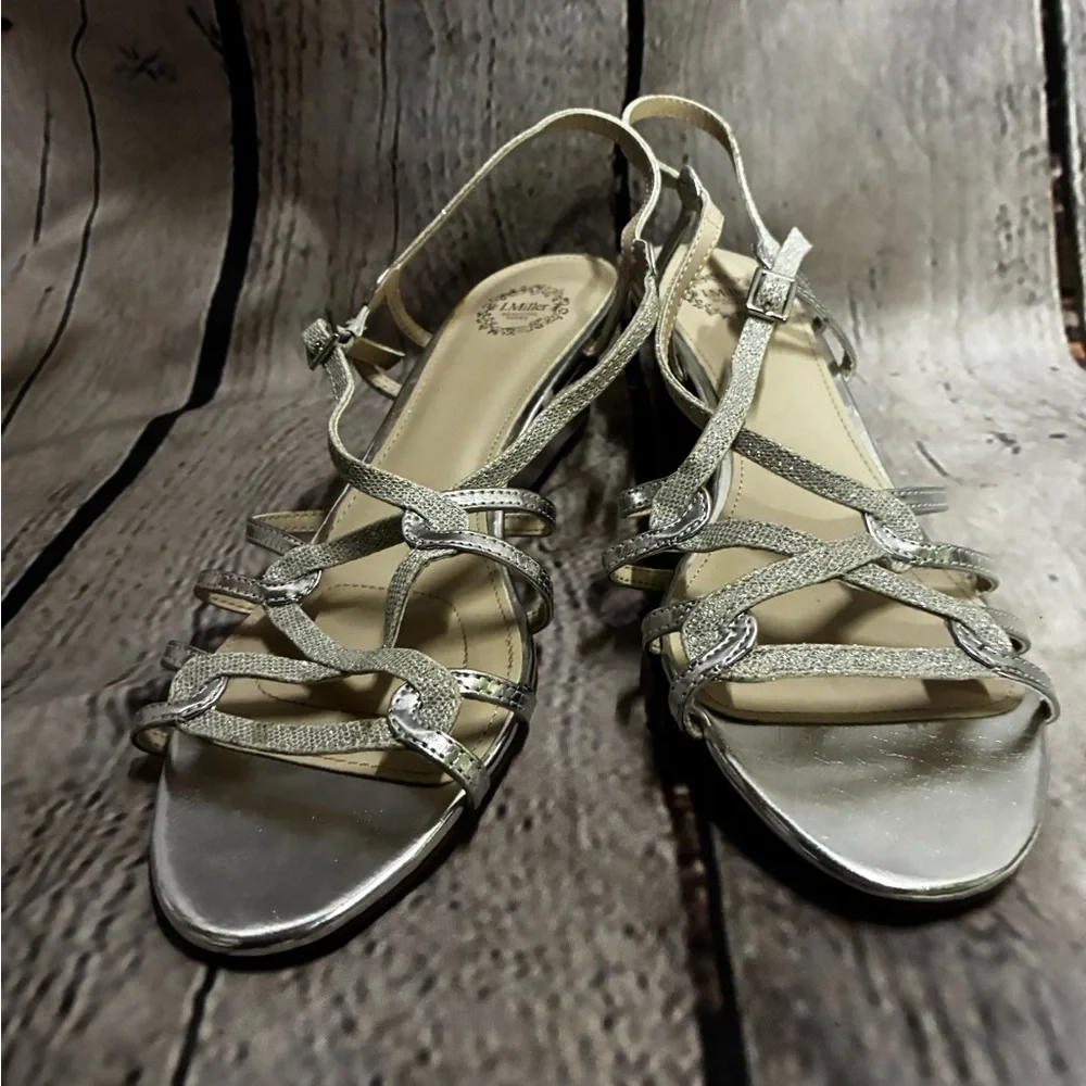 I. Miller Women’s Silver Glitter Strappy Wedge Sandals Formal Elegant Shoes Sz 8